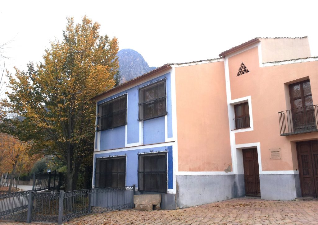 Foto del exterior del Molino de Teodoro o Cebolla en Cieza.