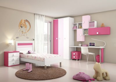 Exposición de un dormitorio juvenil en la tienda de Muebles Juan.