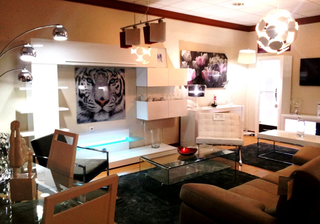 Exposicion de Muebles Juan Cieza