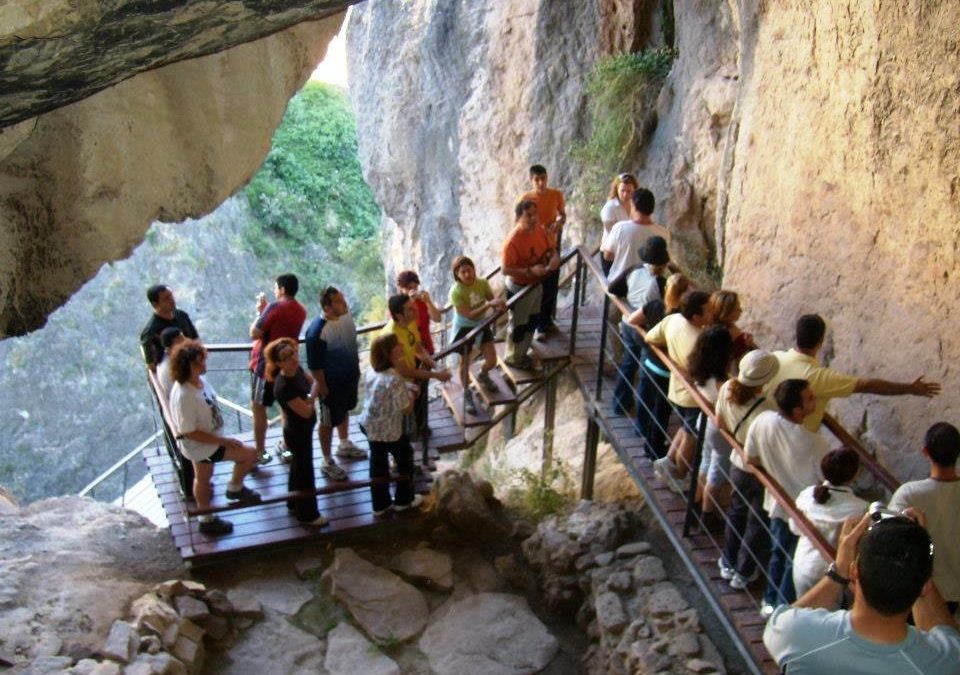Nuevas visitas guiadas a la Cueva-Sima de la Serreta en Cieza