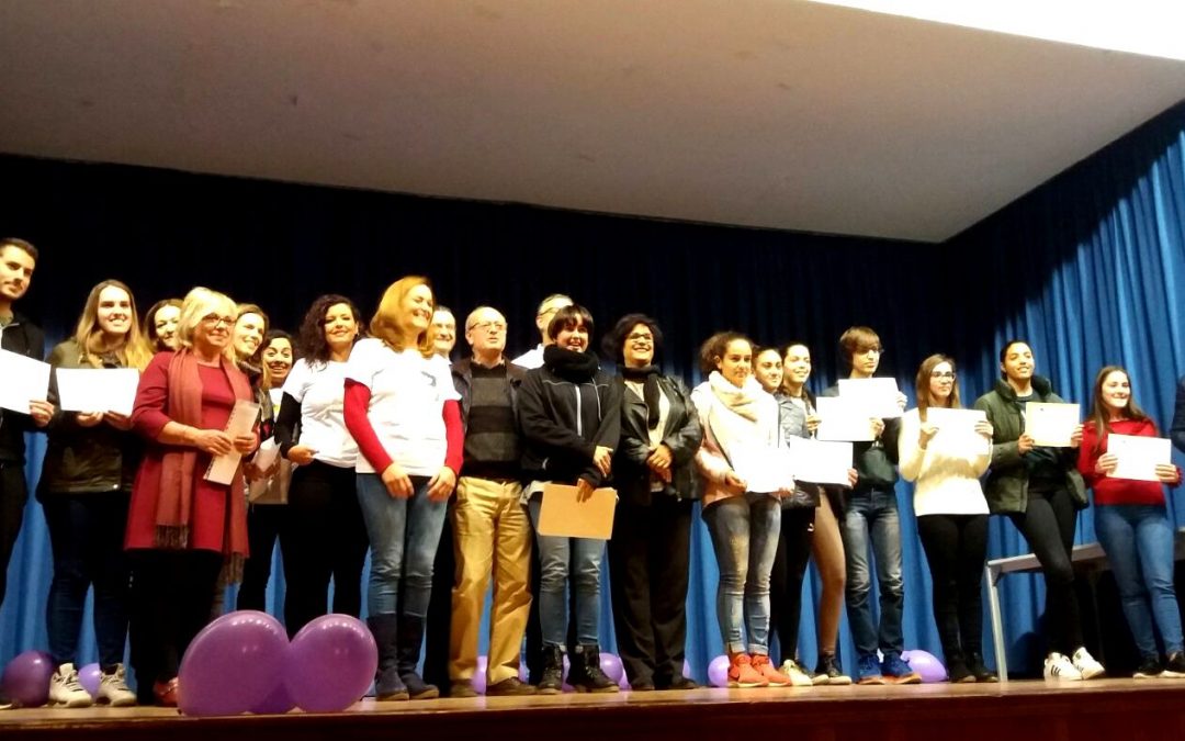 El CAVI imparte charlas-debate en el IES Diego Tortosa de Cieza contra la violencia de género