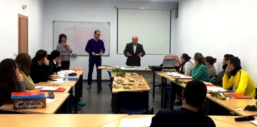 Foto del inicio del curso de Jardinería en el INFOEM de Cieza.
