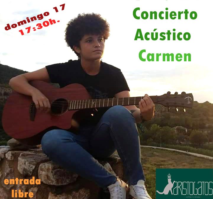 Concierto acústico de la ciezana Carmen en Aristogatos Coffee