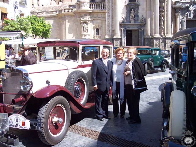 Foto de un Coche Antiguo que vistará la floración de Cieza. Foto Club del Sol.