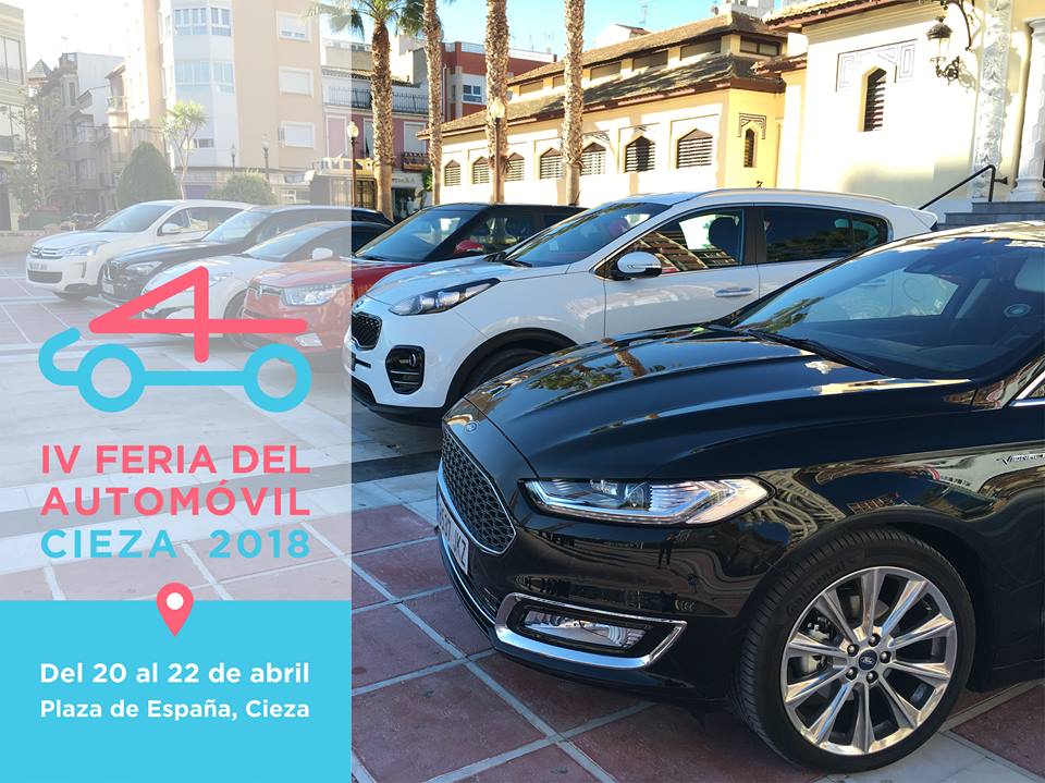 Montaje del Cartel de la Cuarta Feria del Automóvil de Cieza.