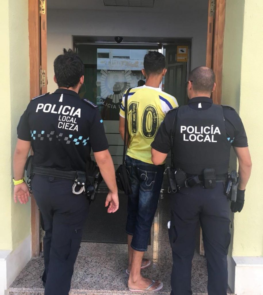 Foto del Detenido por la Policía Local de Cieza por robo.