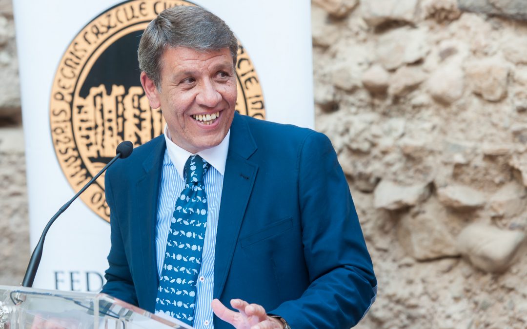 Alfonso de la Cruz, presentador de los Carteles de la Semana Santa de Cieza 2019