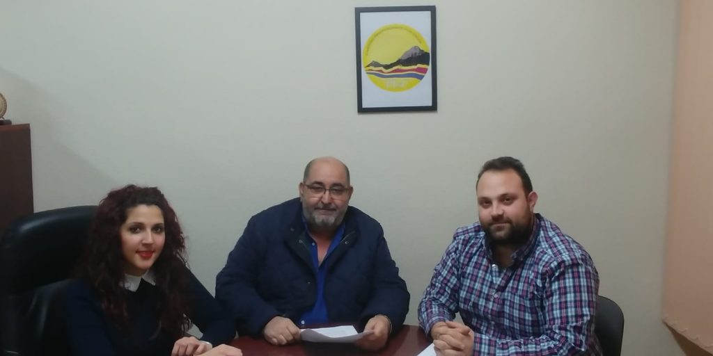 Foto de la reunion comite electoral del Partido Independiente por Cieza.