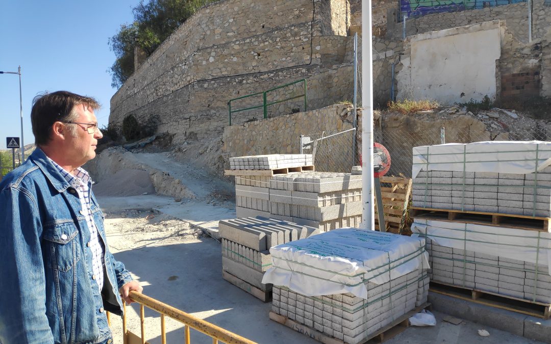 Saorín: “La actuación en la calle Fortaleza importa 45.000 euros”