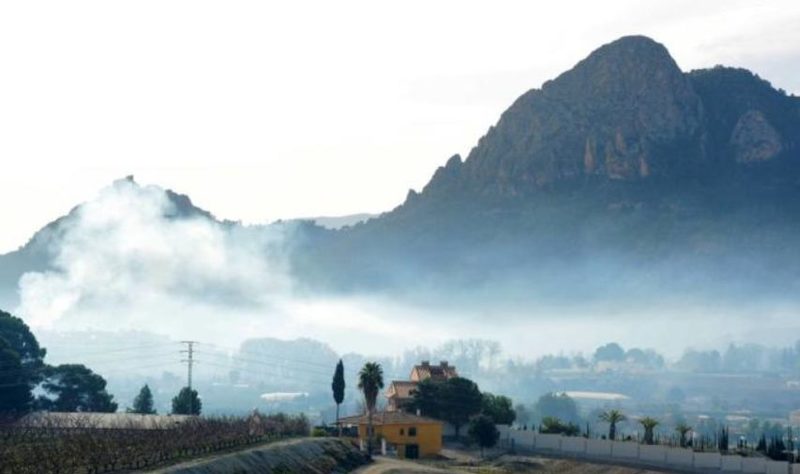 Podemos Cieza: “La campaña ‘Protégete del Humo’ es un insulto a la salud pública”