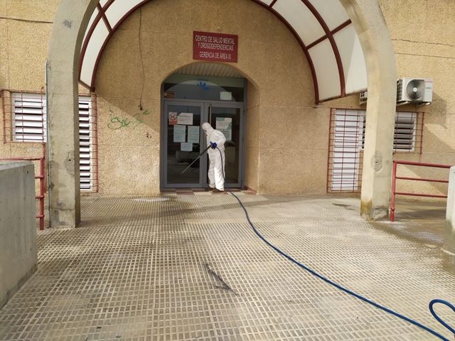 El Ayuntamiento refuerza la limpieza viaria y desinfección de las calles de Cieza