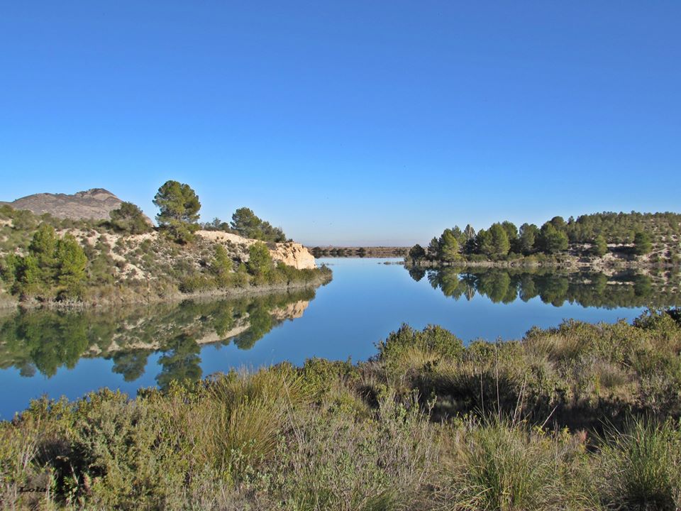 embalse El Mayés