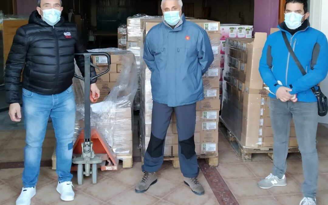 Fundación Marcelino Oliver lanza la campaña “Sonrisas Dulces” donando 3.000 kilos de golosinas a la Cabalgata de los Reyes Magos de Cieza