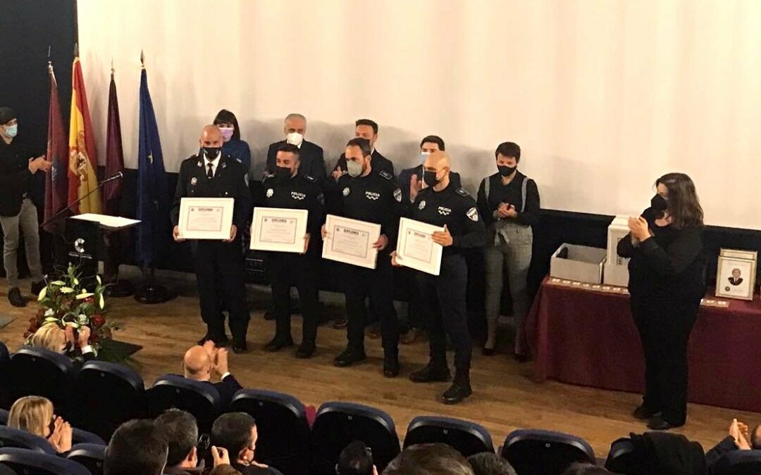 Acto en el Teatro Capitol por el Día de la Policía Local de Cieza