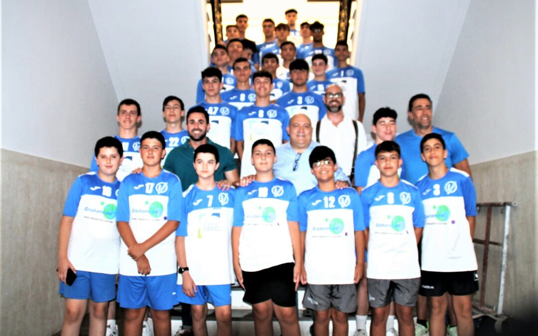 Recepción a los equipos infantil, cadete y juvenil del Club Voleadores