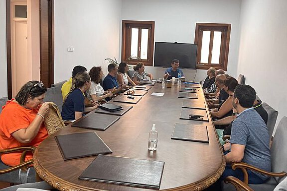 El Alcalde recibe a la Plataforma de Vecinos del Casco Antiguo