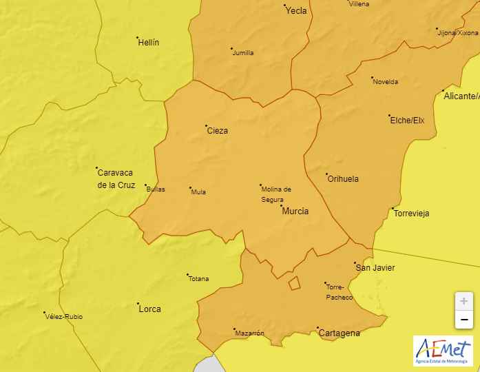Avisos naranja y amarillo por fuertes lluvias y tormentas este domingo