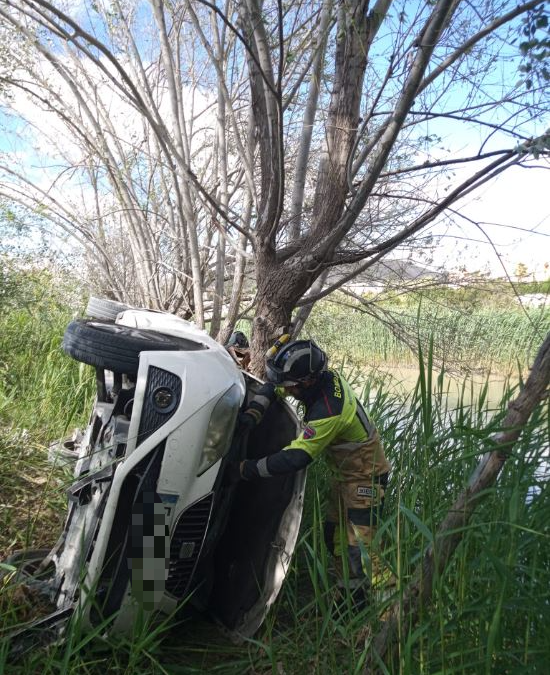 Accidente de tráfico junto al puente de hierro
