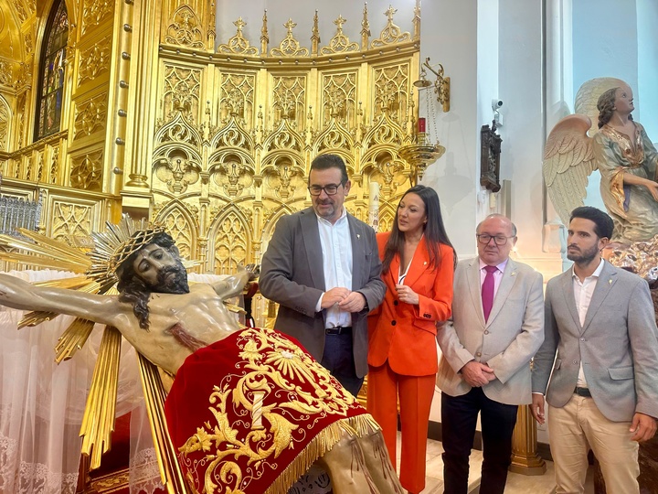 El Centro de Restauración de la Comunidad entrega el Cristo del Consuelo tras su restauración