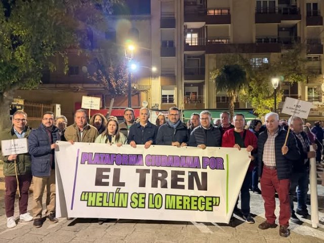 El Ayuntamiento de Cieza se suma a la concentración en apoyo a la reapertura de la línea ferroviaria Chinchilla-Cartagena